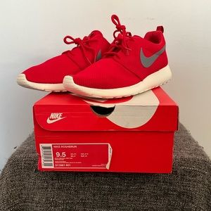 NIKE ROSHERUN